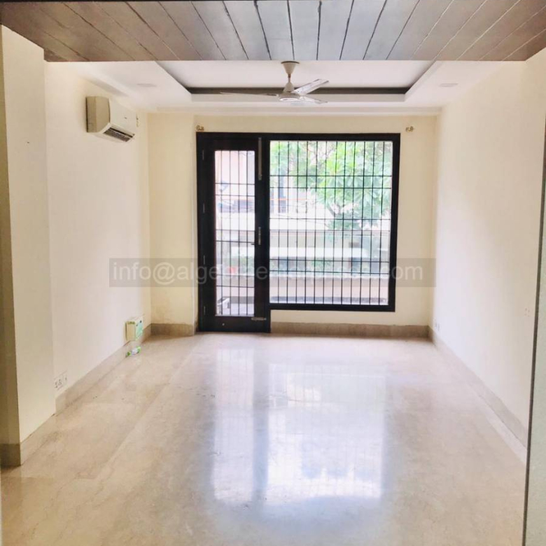 SafdarJung Enclave(ag524)