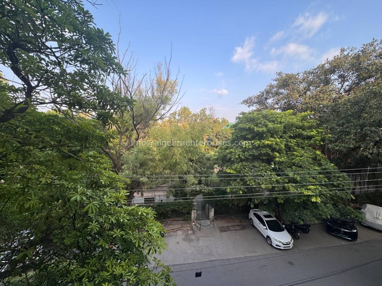 Defence Colony (ag1785-1)