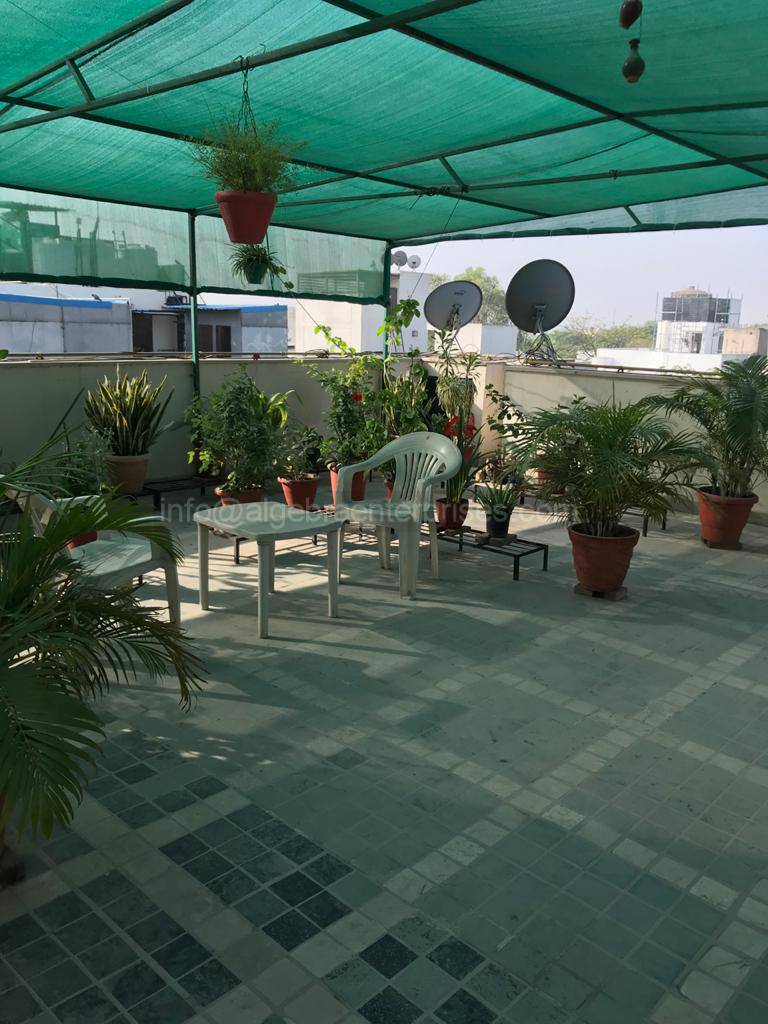 Anand Niketan (ag876)
