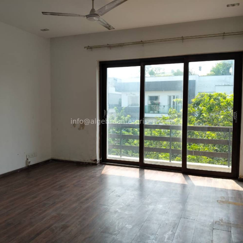 Shanti Niketan (ag214-1)