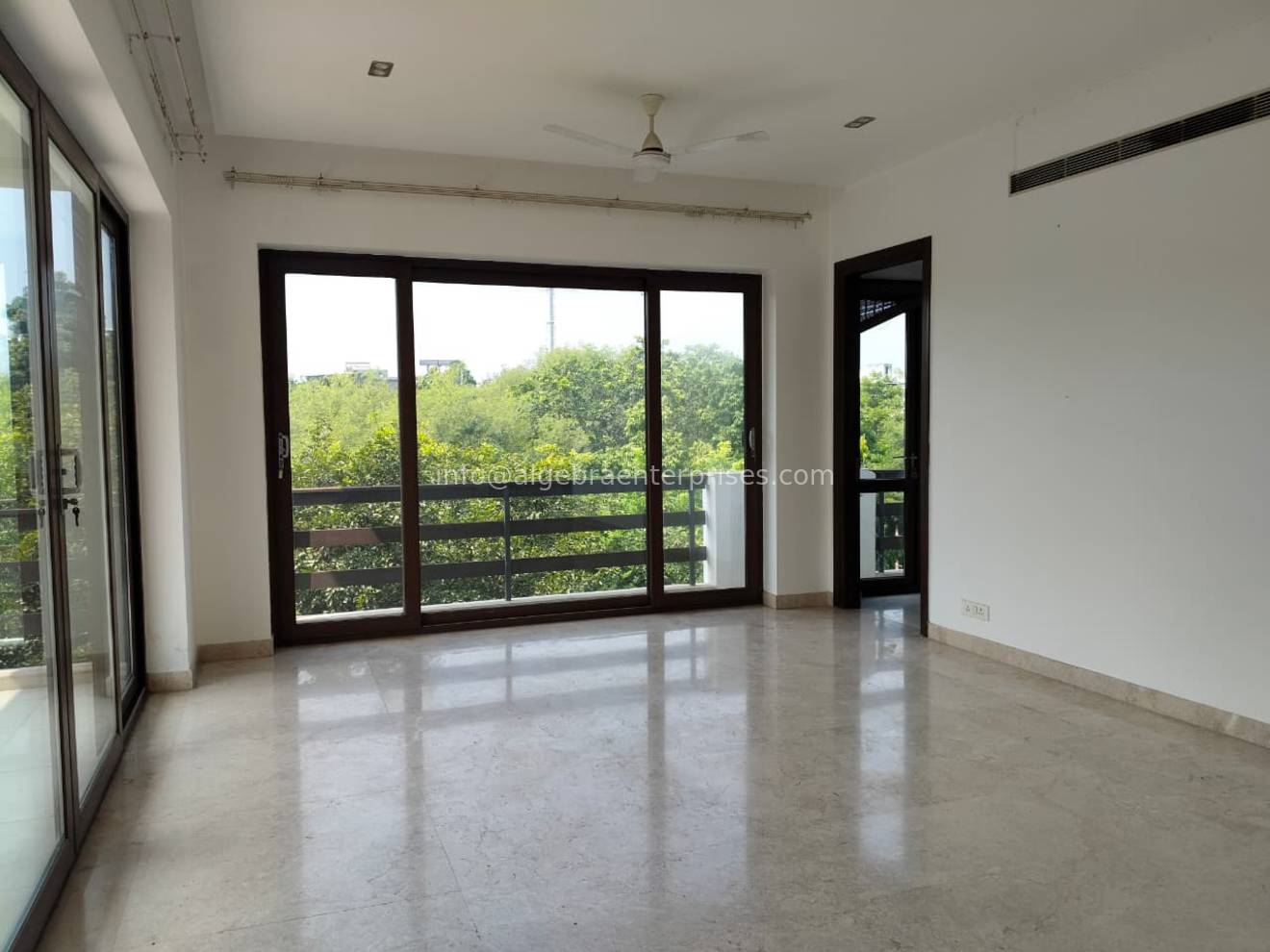 Shanti Niketan (ag214-1)