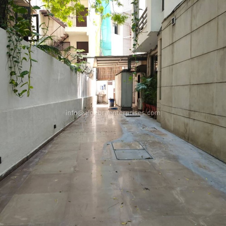 Shanti Niketan (ag214-1)