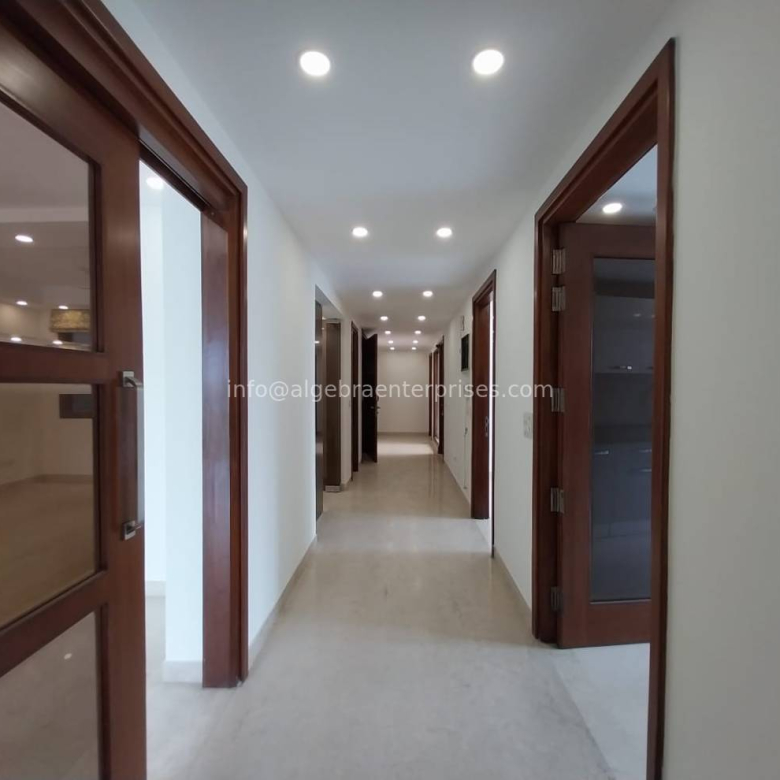 SafdarJung Enclave (ag1721-1)