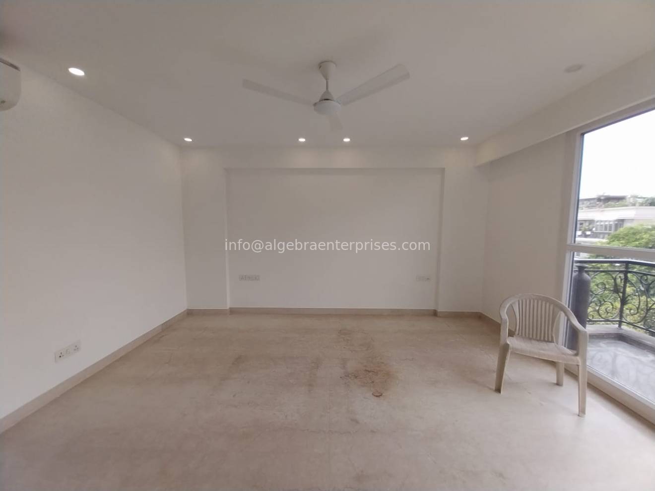 SafdarJung Enclave (ag1721-1)