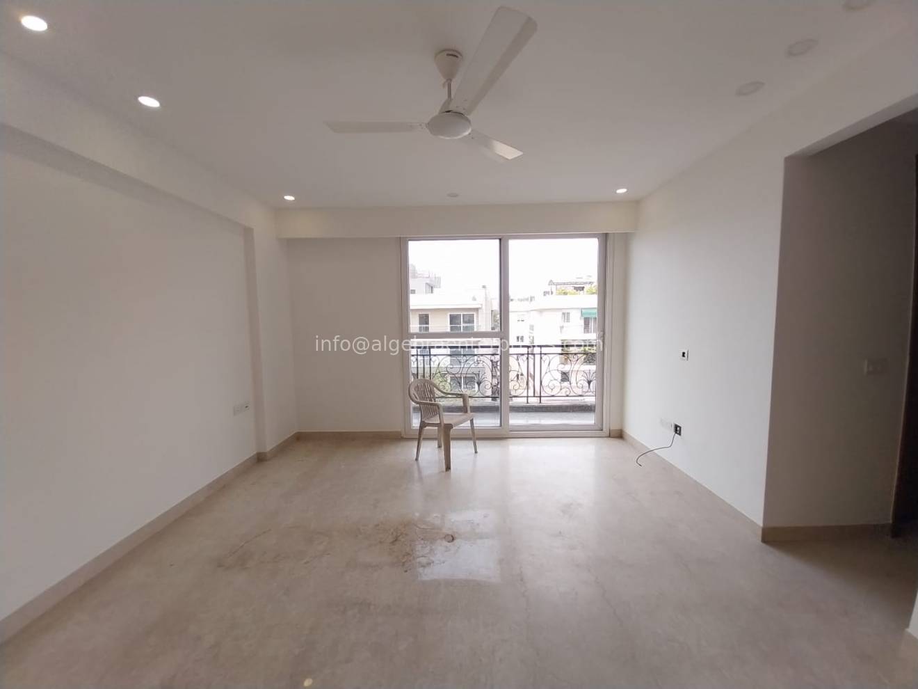 SafdarJung Enclave (ag1721-1)