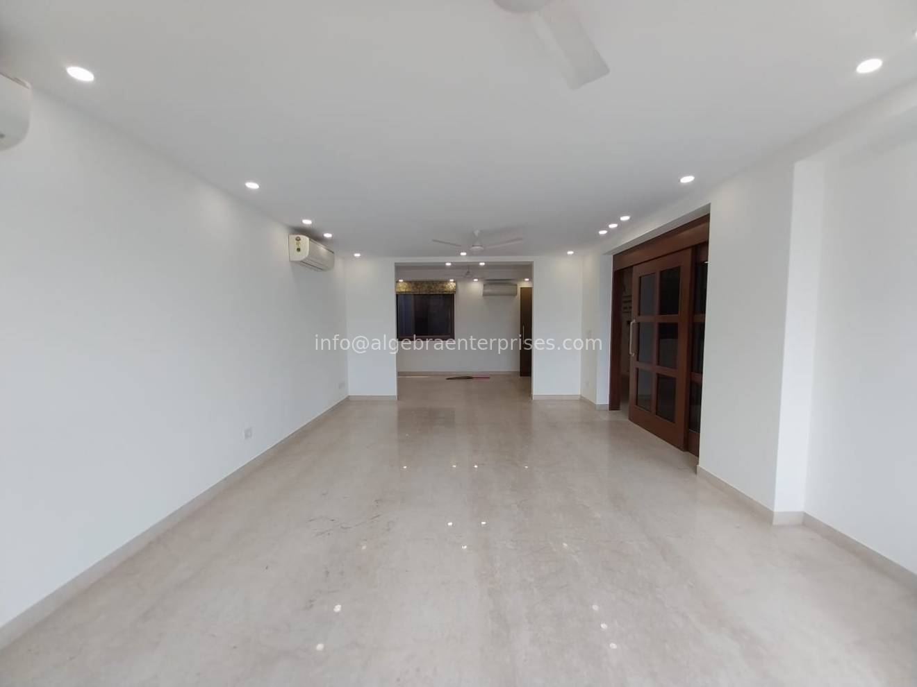 SafdarJung Enclave (ag1721-1)